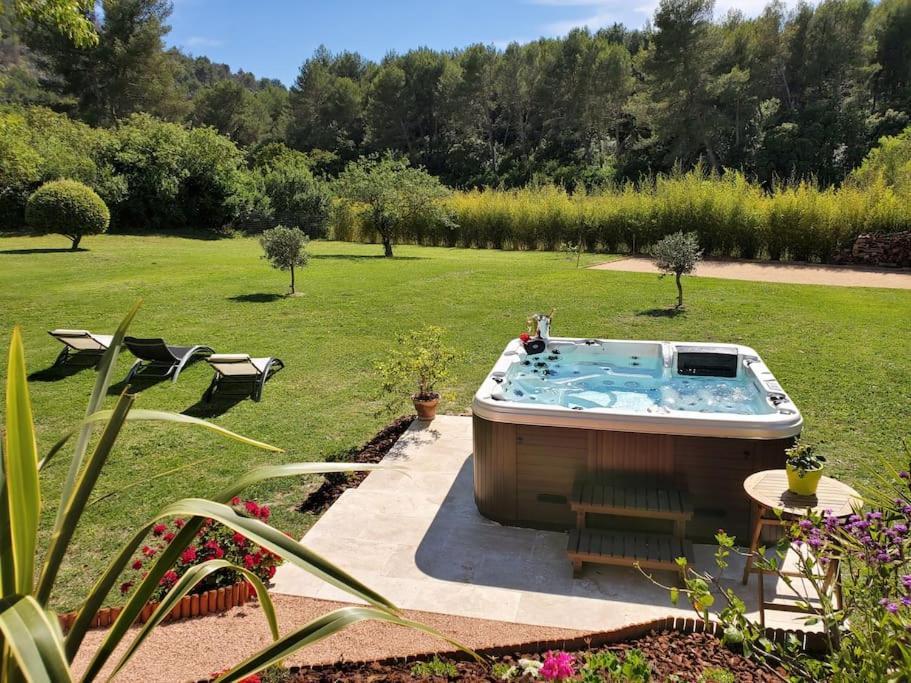 Les Prairies De Fenestrelle Spa & Piscine Au Calme Aubagne Eksteriør billede